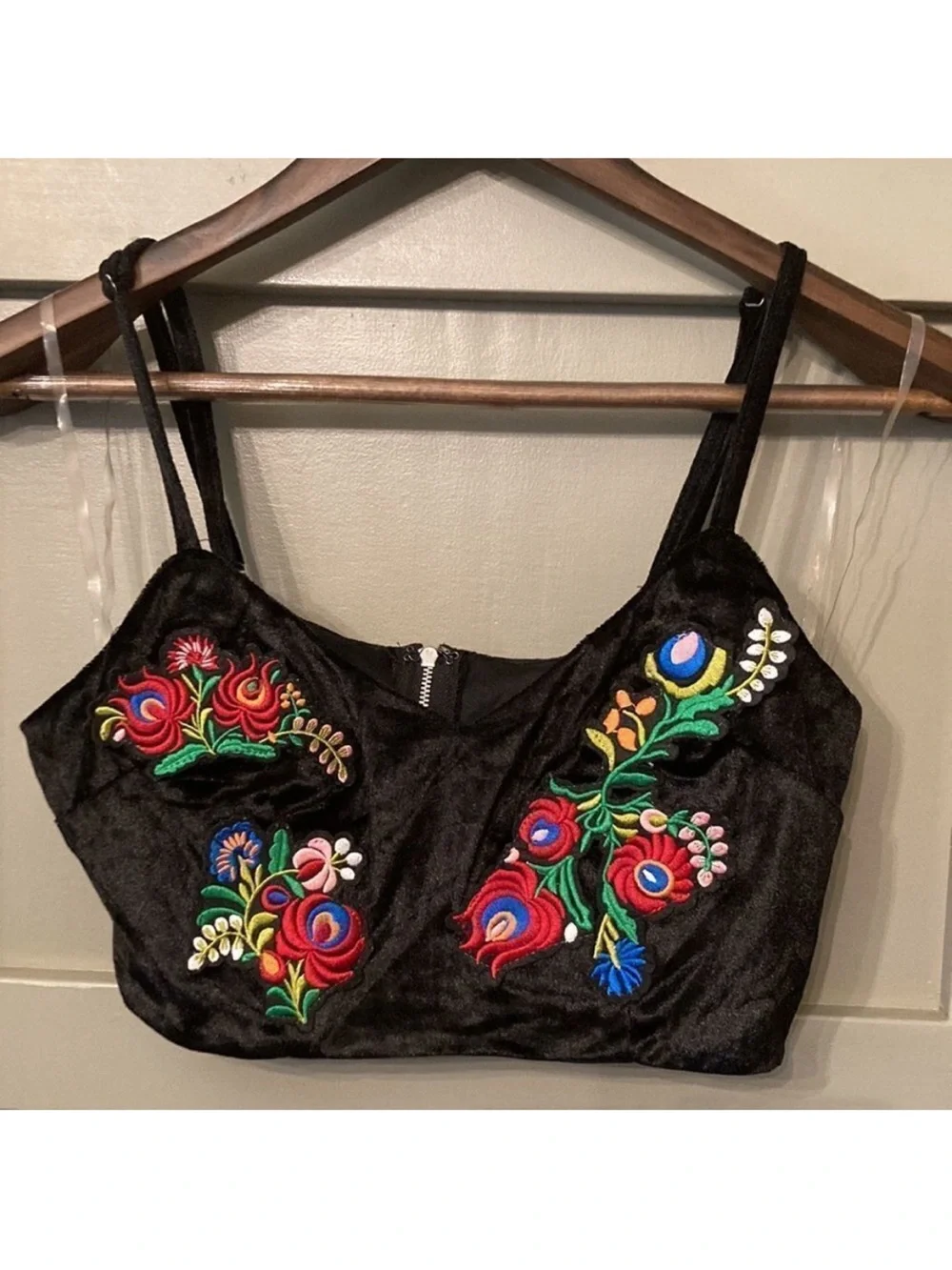 L'atiste By Amy Black Velvet Floral Embroidered Skort & Crop Top Set Size Small - Picture 5 of 15